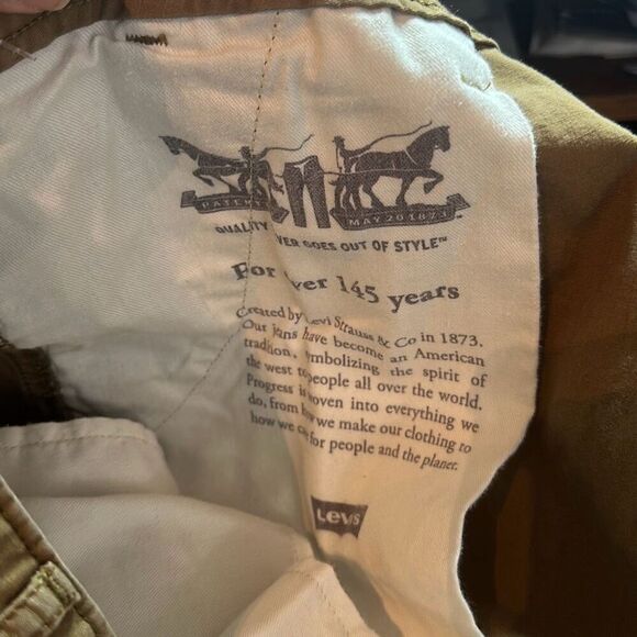 Levi’s Strauss & co Two Horse Brand Brown Cargo Shorts size 40 100% Cotton - Picture 8 of 8